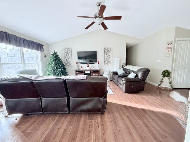 Living Room - 1405 Emery Cir