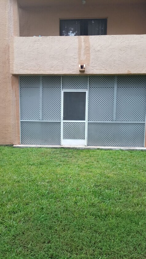 Foto principal - 15969 NW 64th Ave