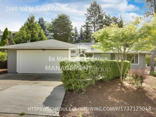 Building Photo - Updated NW Portland Home Close to Nike, In...