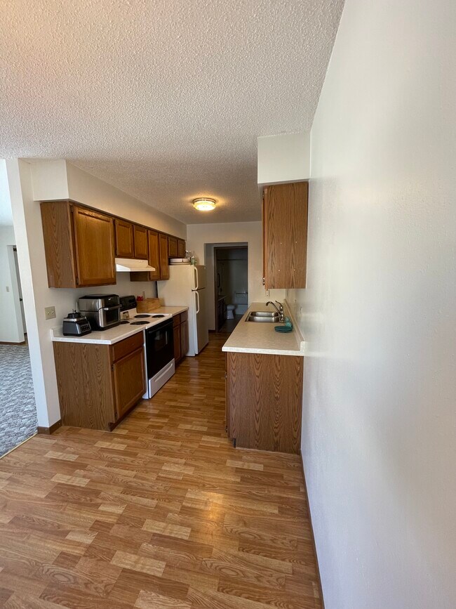 Foto del edificio - 716 Randy Rd
