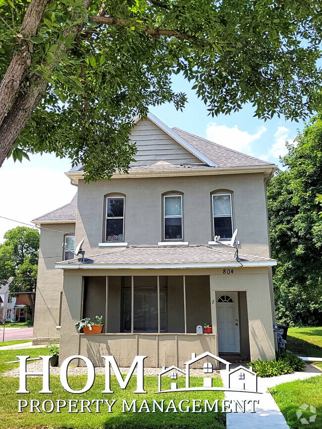 Building Photo - 804 N Broad St