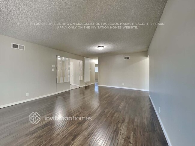 Building Photo - 1638 E 220th St