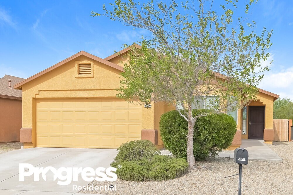 Primary Photo - 2399 E Calle Arroyo Lindo