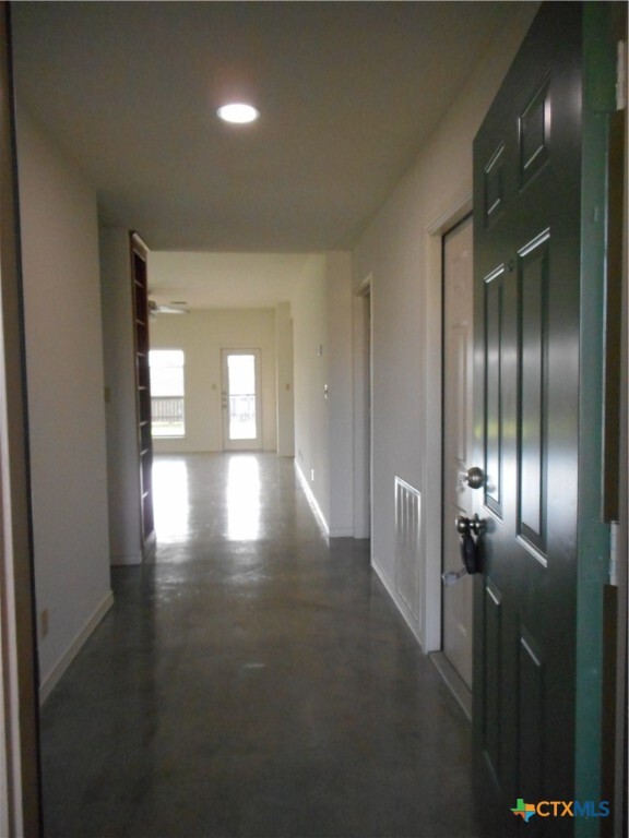 Building Photo - 106 Gemini Ct