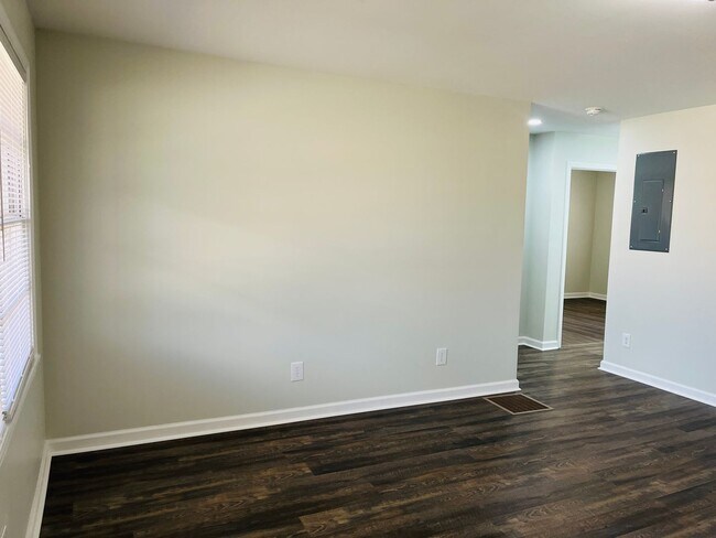 Building Photo - 60 W Washington St