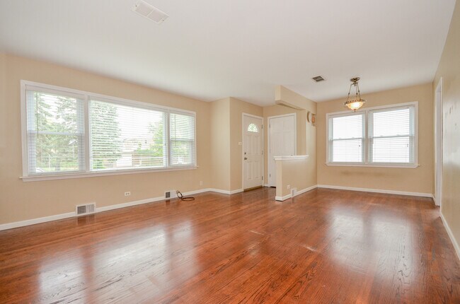 Foto del edificio - 812 Highland Ave