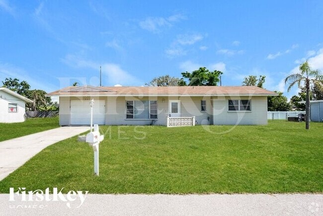 Building Photo - 361 Gardenia Rd