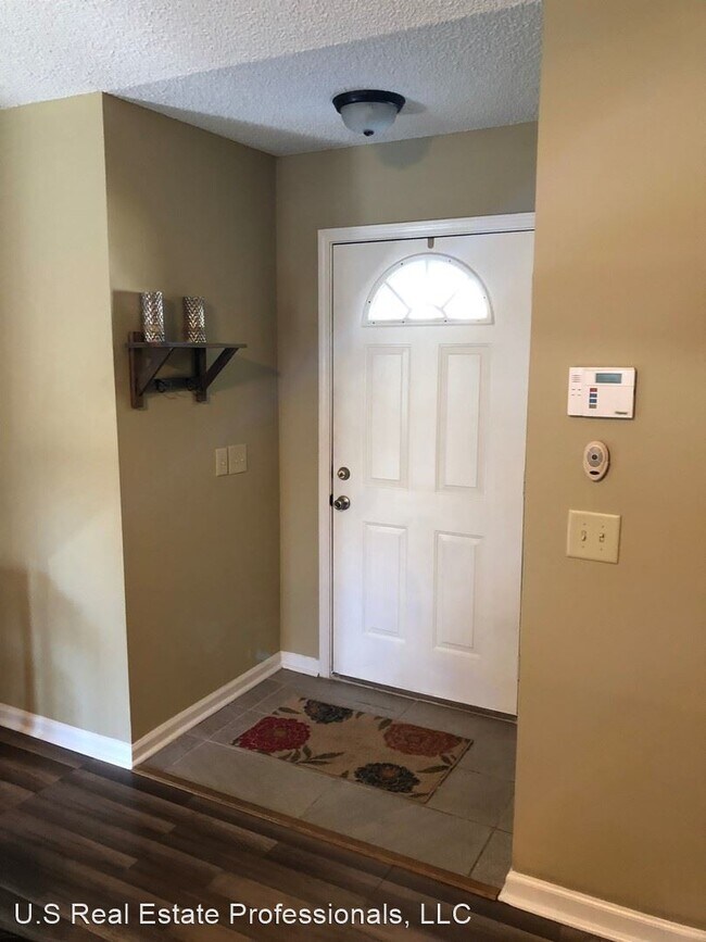 Building Photo - 3 br, 2 bath House - 929 Poppleton Dr