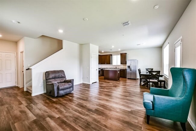 Building Photo - 11627 Braemar Village Dr