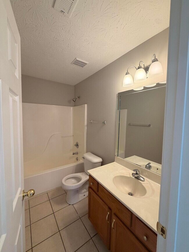 Building Photo - 537 Vonbryan Trace