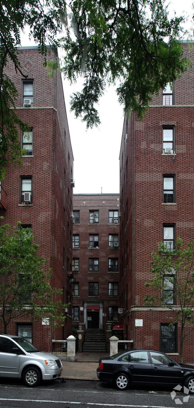 Foto del edificio - 105 HAVEN AVENUE