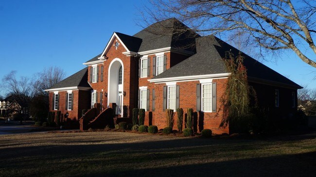 Building Photo - 24 Westchester Dr