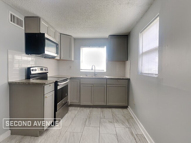 Foto del edificio - 5637 Dunmire Ave
