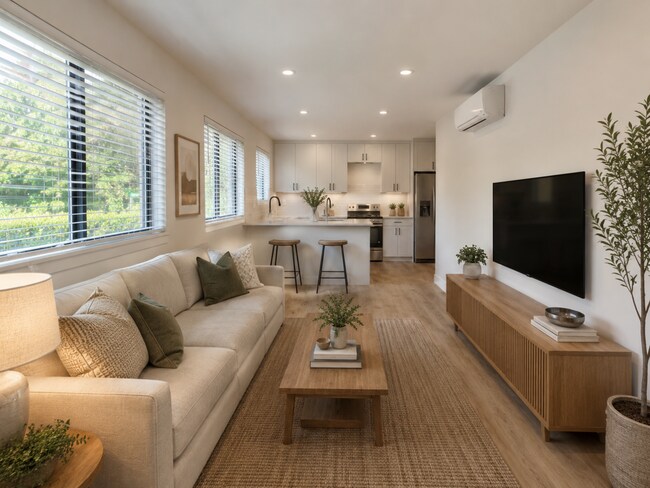 Foto del edificio - Brand-New 2026 East Hill Kent Home | Modern Living Near Light Rail & Kent Station