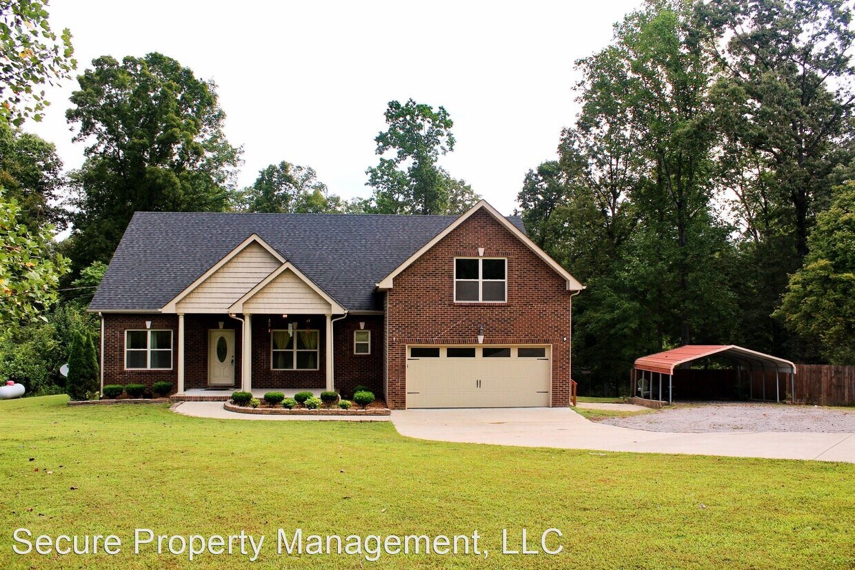 4 br, 3 bath House 2565 Farms Cir House Rental in Woodlawn, TN