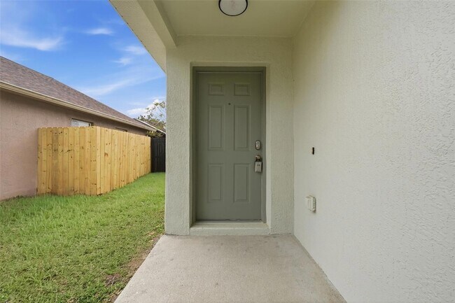 Foto del edificio - 12714 Paddle Ct