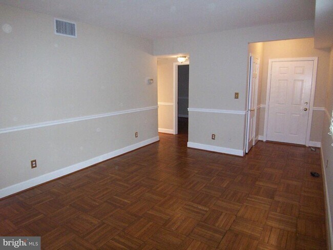 Foto del edificio - 1111 N Pitt St