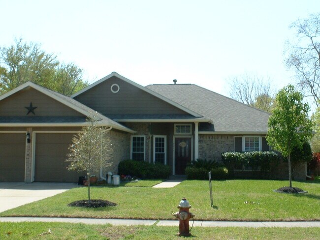 Foto del edificio - 2211 Dublin Dr