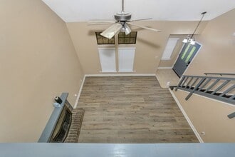 Building Photo - 6832 Younger Dr