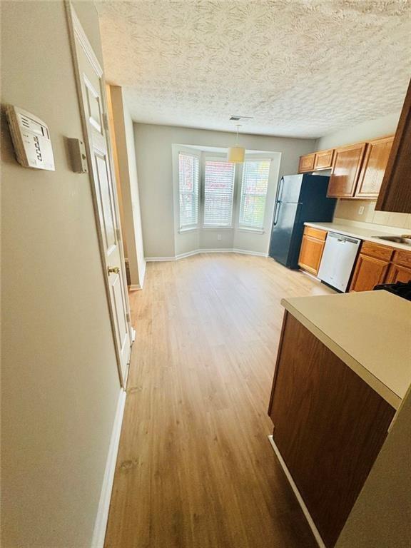 Foto del edificio - 146 Willow Stream Ct