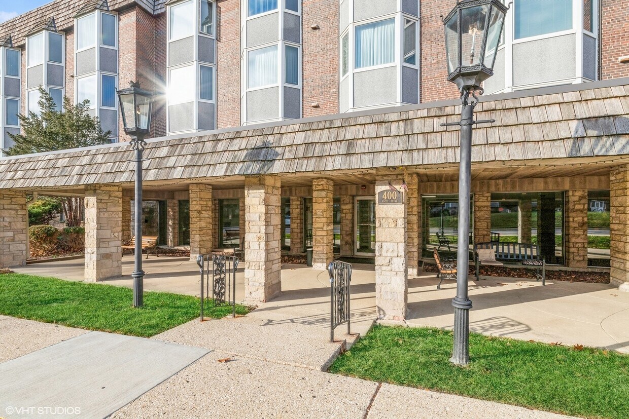 400 Ascot Dr Unit 1F, Park Ridge, IL 60068 Condo for Rent in Park