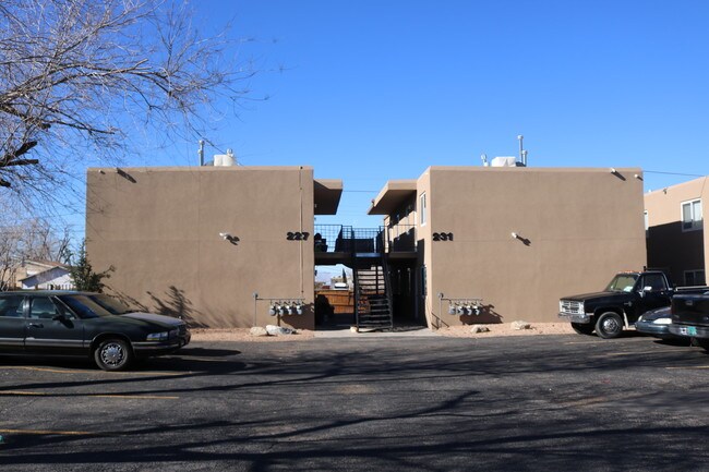 Foto del edificio - Tennessee Street Apts