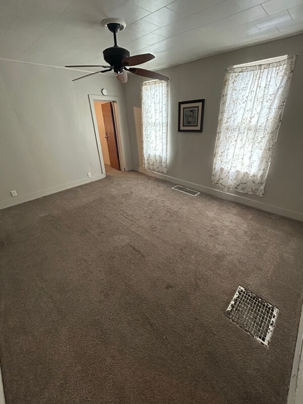 Foto principal - 115 W 15th St