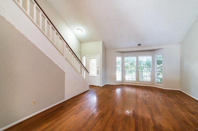 Foto del edificio - 16007 Sierra Vista Dr
