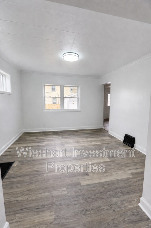 Building Photo - 407 N Kenilworth Ave