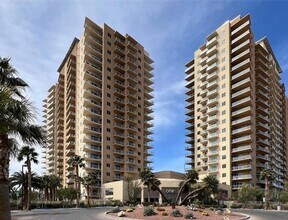 Building Photo - 8255 S Las Vegas Blvd