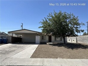 Building Photo - 1031 E Hacienda Ave
