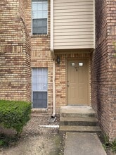 Building Photo - 3600 Jeanetta St