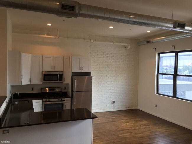 Building Photo - 91 Halsey St