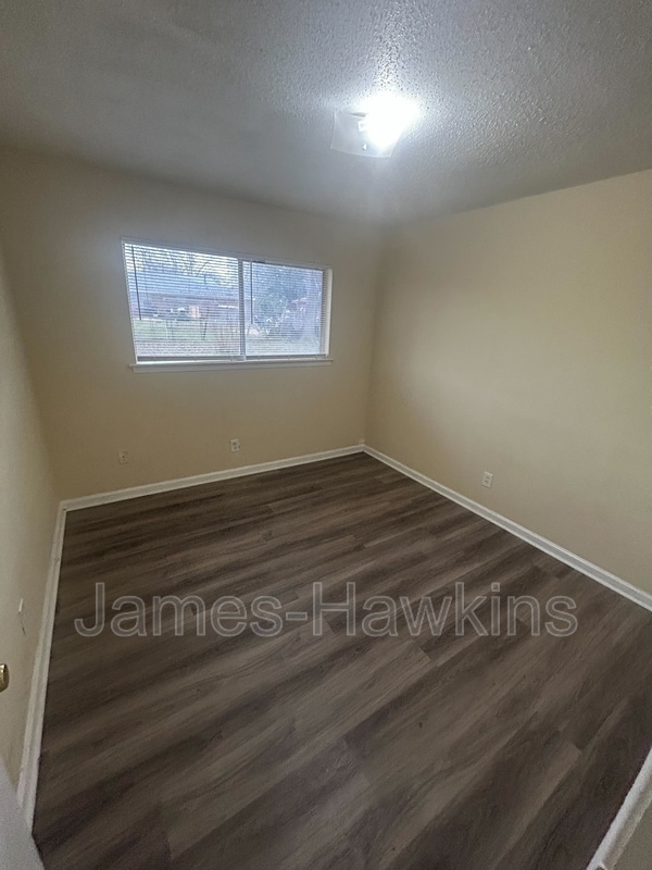 Building Photo - 5328 Ira Ln