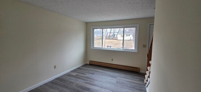 Foto del edificio - 35 Westland Ave