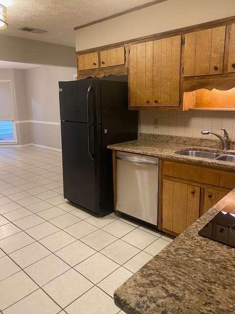 Foto del edificio - 2228 N River Trail