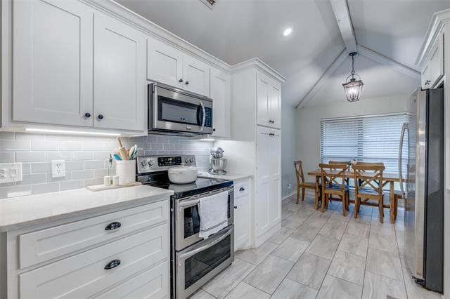 Foto del edificio - 1105 Cypress Point