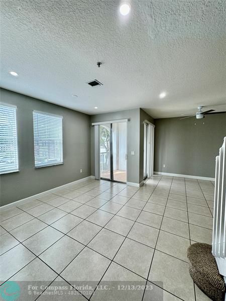 Foto del edificio - 4425 SW 160th Ave