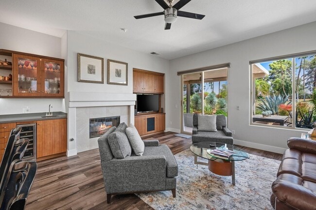 Building Photo - 105 N Kavenish Dr