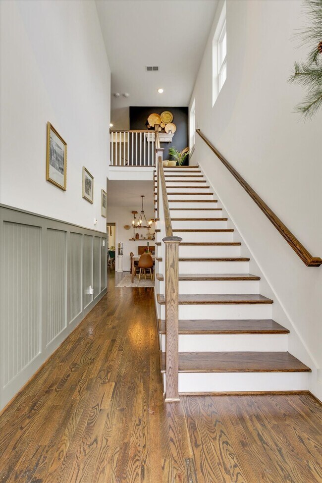Building Photo - 429 Westboro Dr