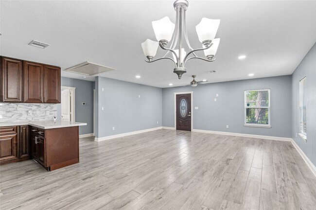 Foto del edificio - 3853 Rosedale St