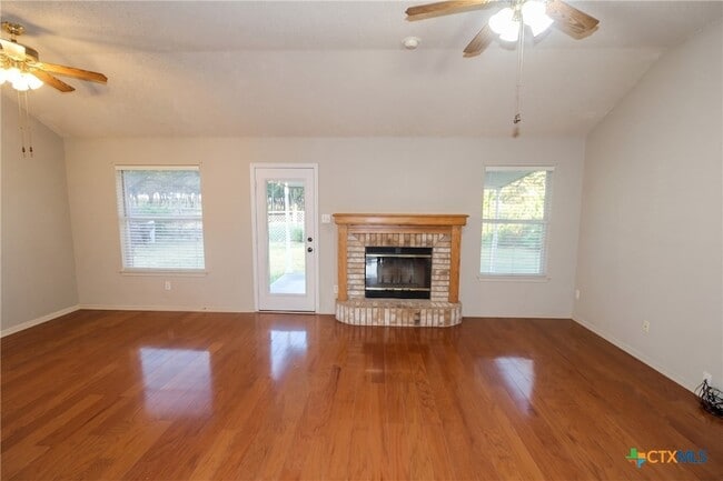 Building Photo - 924 Northern Dancer Dr