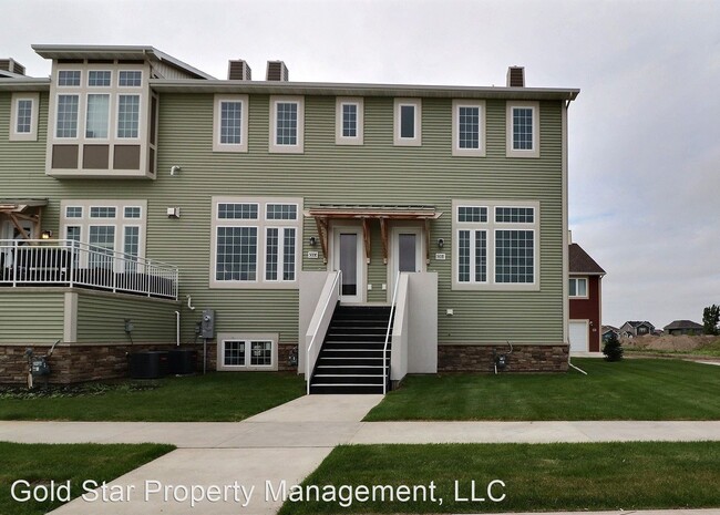 Building Photo - 4 br, 2.5 bath House - 503D 33rd Way