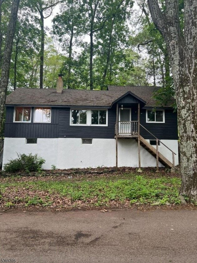 Primary Photo - 19 Lonaconing Rd