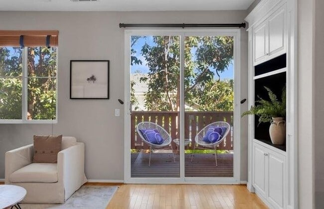 Building Photo - 6068 Paseo Salinero