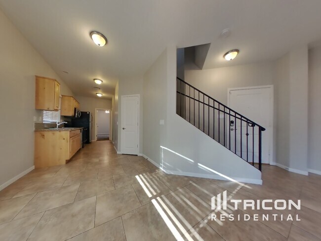 Building Photo - 10321 W Monterosa Ave