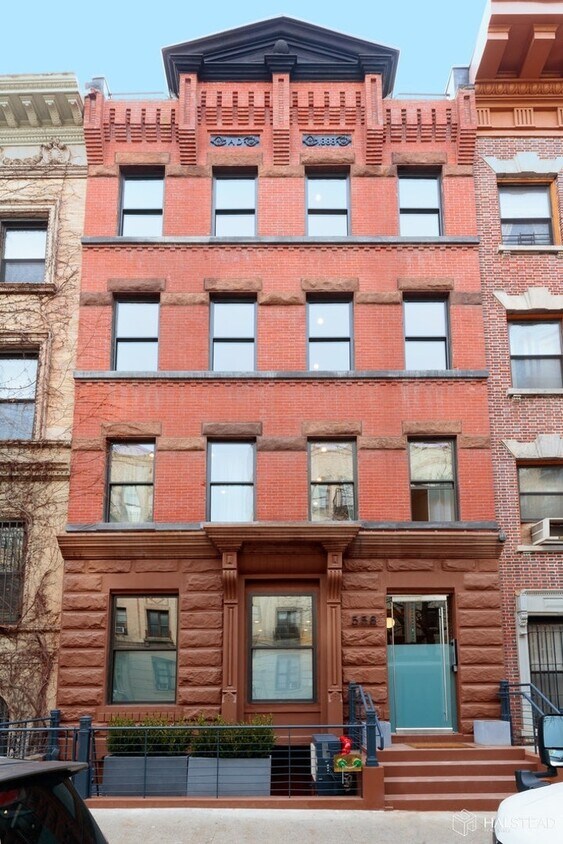 Primary Photo - 558 W 150th St