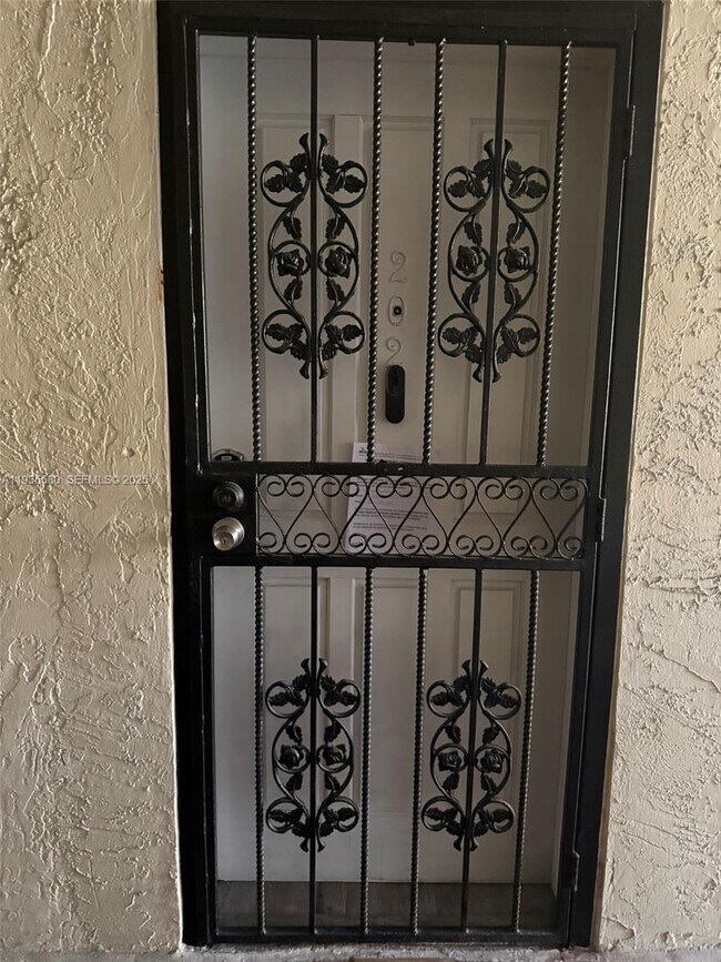 Foto del edificio - 6070 W 18th Ave