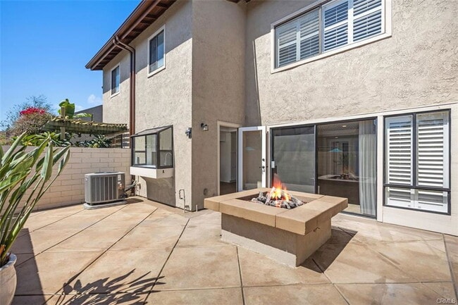 Foto del edificio - 25716 Harbor Point Dr