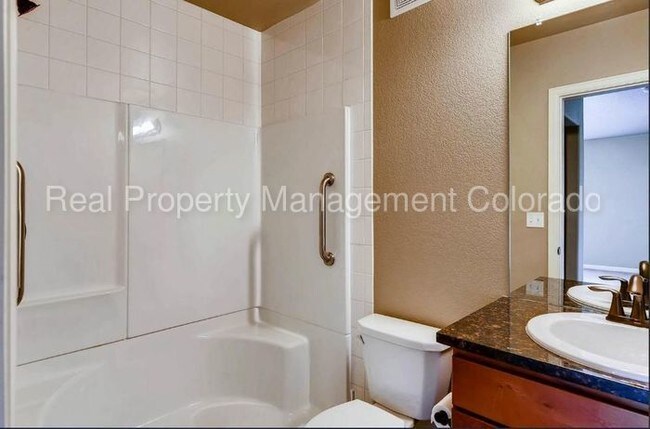 Building Photo - 1144 Rockhurst Dr